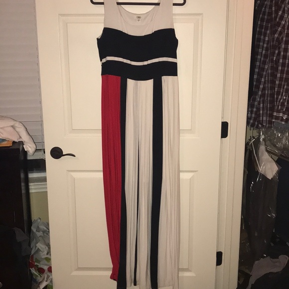 Red Black And White Maxi Dress - Picture 1 of 2